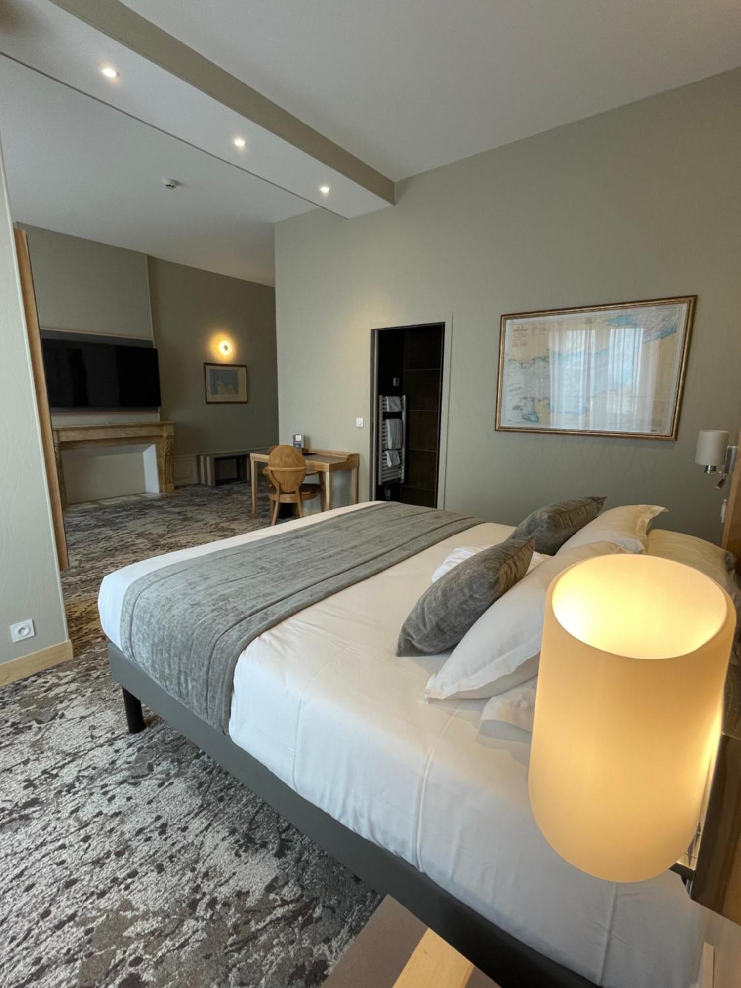 Hotel Le Cercle Cherbourg-en-Cotentin Buitenkant foto